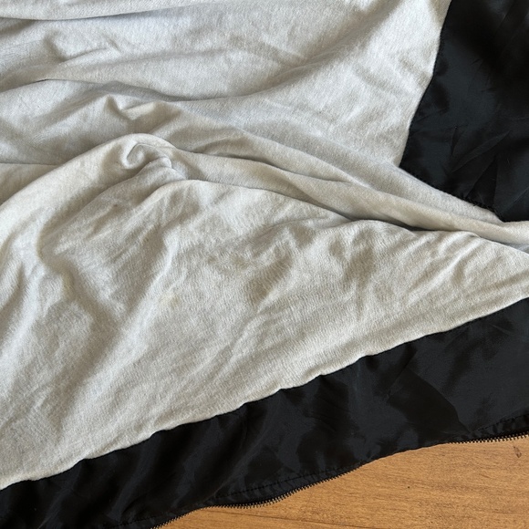 Blair Boutiques Vintage Black and Gold Zip Up Jacket - Picture 6 of 7